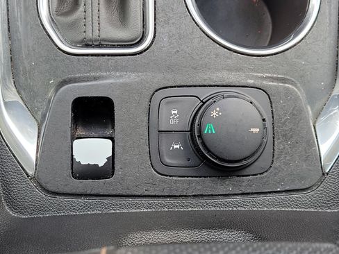 Used 2019 Chevrolet Traverse Premier w/ Redline Edition FWD image 32
