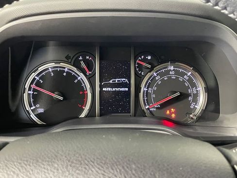 Used 2023 Toyota 4Runner TRD Off-Road Premium w/ Off Road Premium Plus Package AWD/4WD image 5