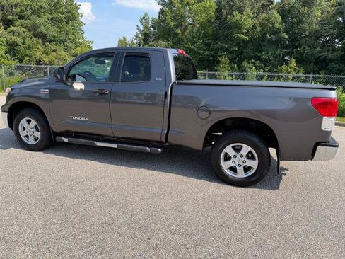 Used 2012 Toyota Tundra 4x4 Double Cab w/ SR5 Pkg image 7