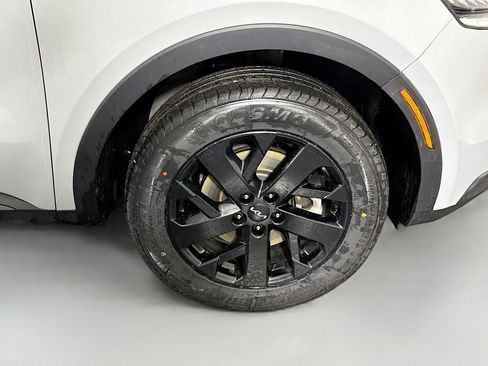 Used 2022 Kia Sorento S w/ Panoramic Sunroof Package AWD/4WD image 32