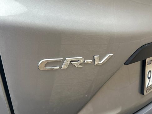 Used 2021 Honda CR-V LX image 6