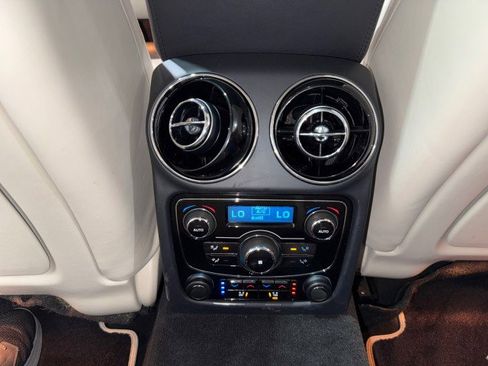 Used 2013 Jaguar XJ AWD image 50