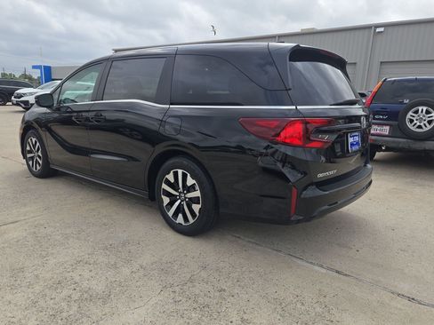 Used 2025 Honda Odyssey EX-L image 6