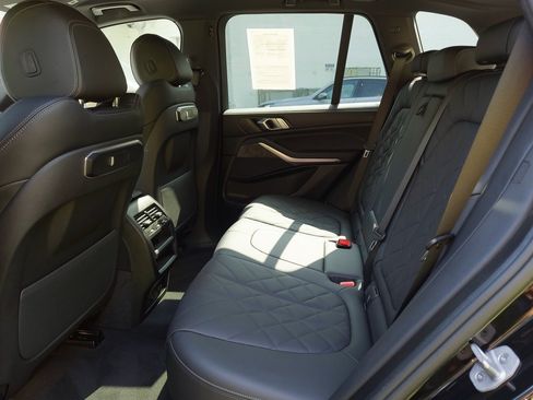 Used 2025 BMW X5 sDrive40i w/ Parking Assistance Package image 21