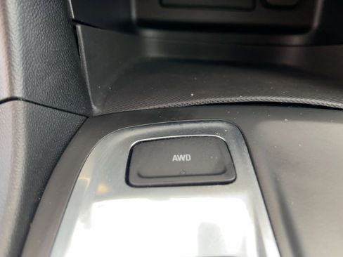 Used 2019 Chevrolet Equinox LT image 17