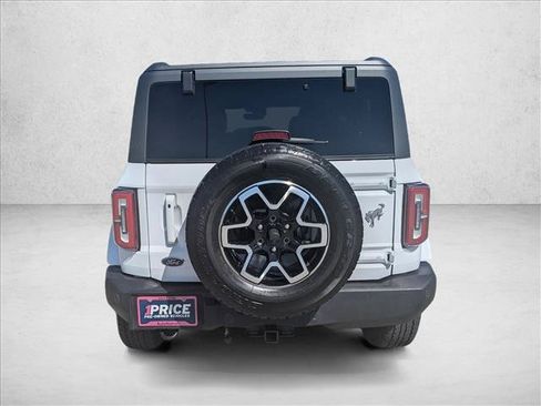 Used 2024 Ford Bronco Outer Banks AWD/4WD image 6