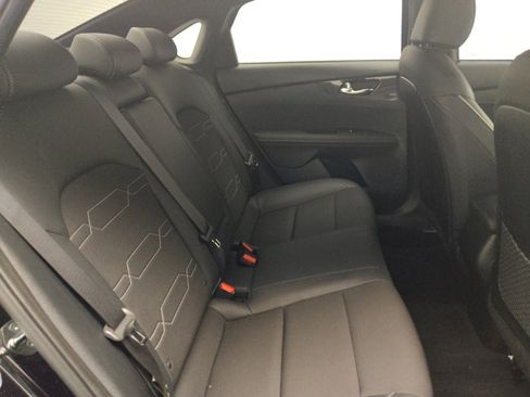 Used 2024 Kia Forte GT-Line image 19