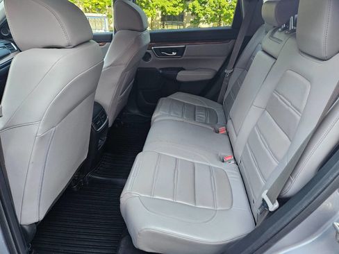 Used 2017 Honda CR-V Touring image 11