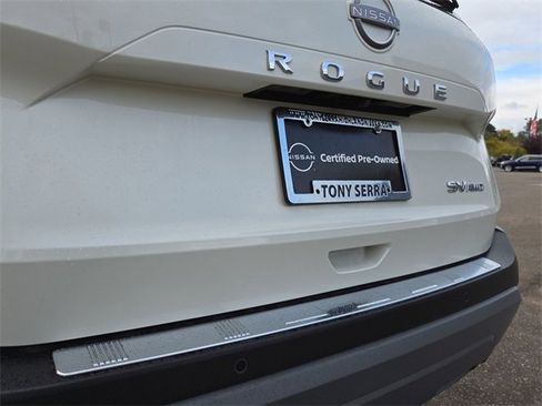 Certified 2023 Nissan Rogue SV image 33