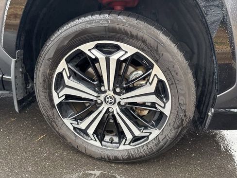 Used 2021 Toyota RAV4 XSE image 12