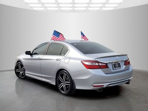 Used 2017 Honda Accord Sport image 6