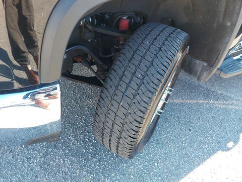 Used 2024 Chevrolet Silverado 2500 LT image 34