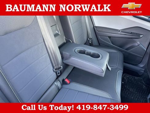 Used 2024 Volkswagen Taos SE w/ Panoramic Sunroof Package AWD/4WD image 32