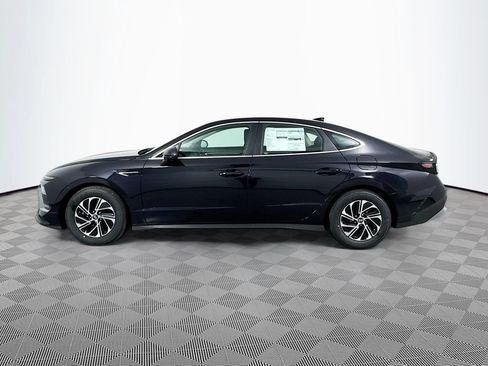 New 2026 Hyundai Sonata Blue FWD image 8