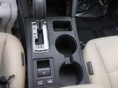 Used 2017 Subaru Outback 2.5i Premium image 28