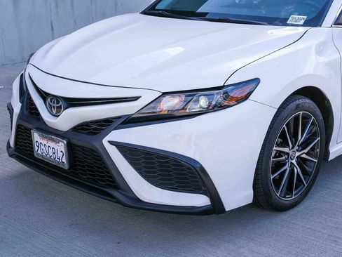 Used 2023 Toyota Camry SE w/ Convenience Package FWD image 11