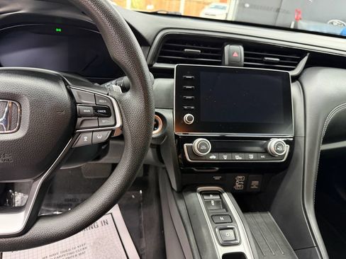 Used 2020 Honda Insight EX image 25