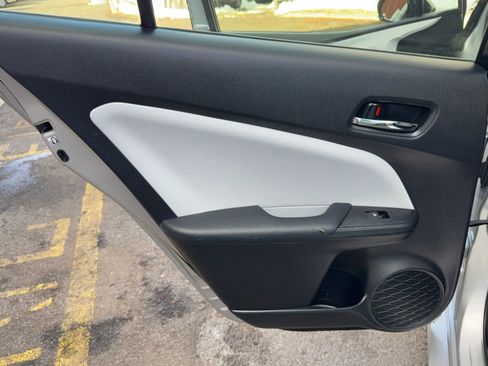 Used 2017 Toyota Prius Two image 14
