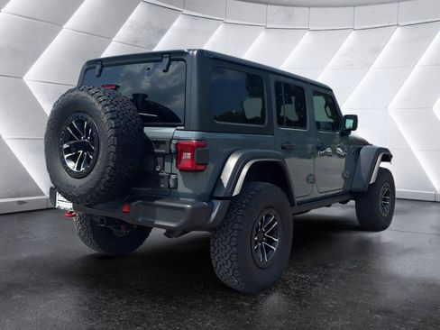 Used 2025 Jeep Wrangler Unlimited Rubicon w/ XTREMEE 35" Tire Package AWD/4WD image 7