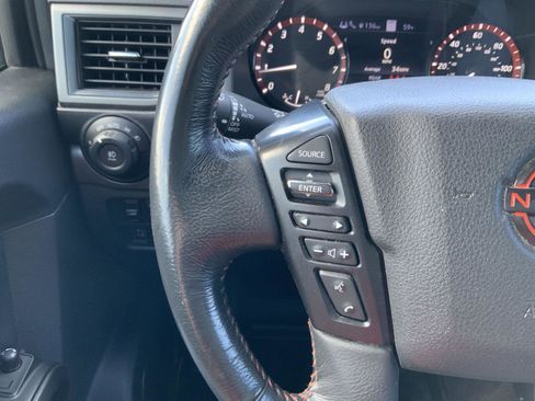 Used 2023 Nissan Titan PRO-4X AWD/4WD image 30