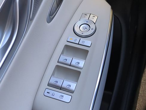 New 2026 Genesis GV70 2.5T Advanced AWD/4WD image 13