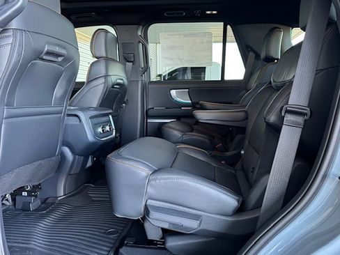 New 2025 Ford Expedition Tremor image 8