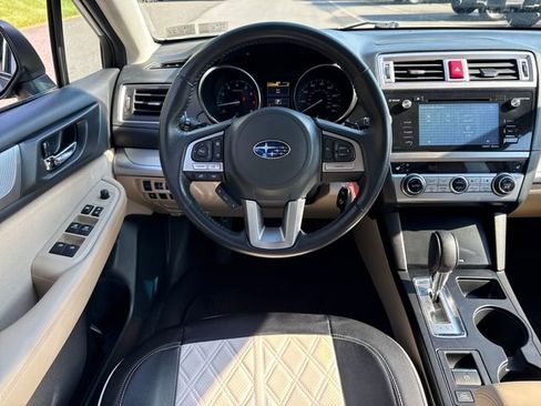 Used 2017 Subaru Outback 2.5i Premium AWD/4WD image 19