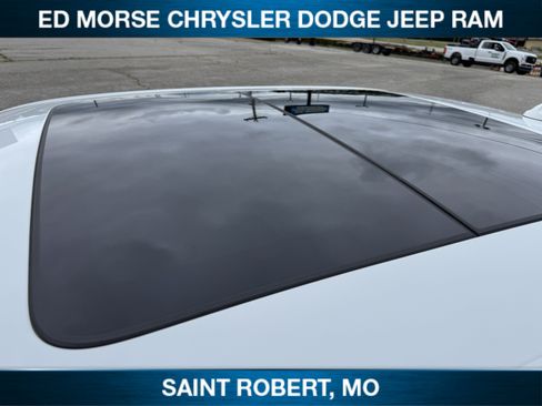 Used 2018 Chrysler 300 Limited w/ Safetytec Plus Group AWD/4WD image 13