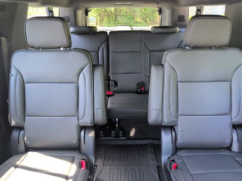 New 2026 GMC Yukon XL Denali w/ Denali Reserve Package AWD/4WD image 45