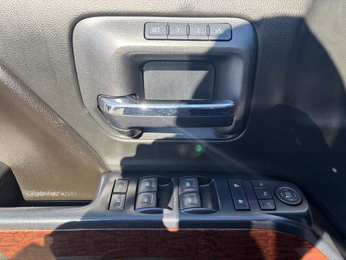 Used 2016 GMC Sierra 2500 SLT w/ Driver Alert Package image 27