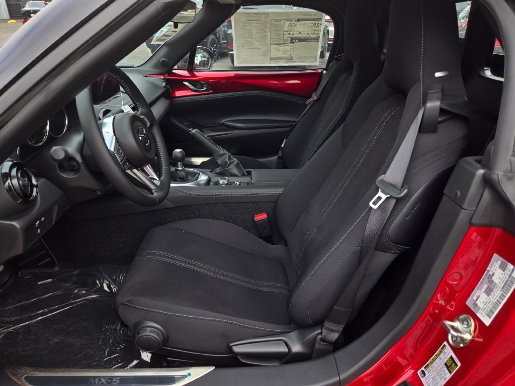 New 2026 MAZDA MX-5 Miata Club w/ Interior Package RWD image 5
