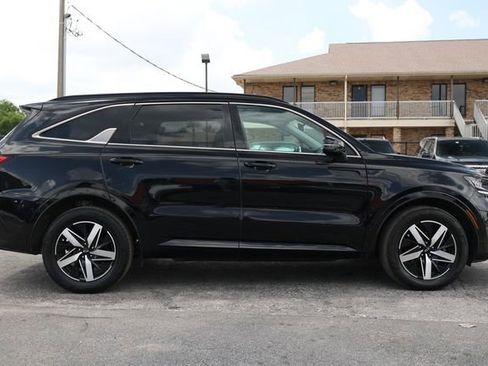 Used 2021 Kia Sorento S w/ Panoramic Sunroof Package FWD image 16