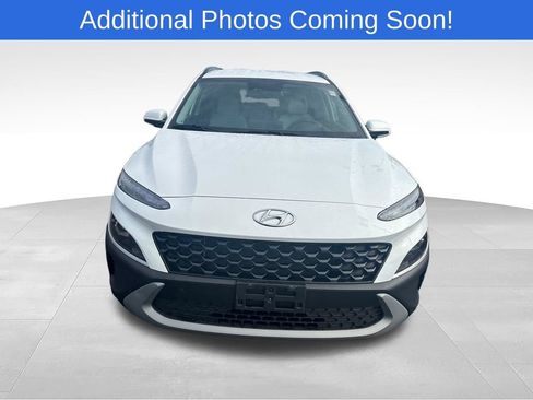 Used 2023 Hyundai Kona SEL AWD/4WD image 2