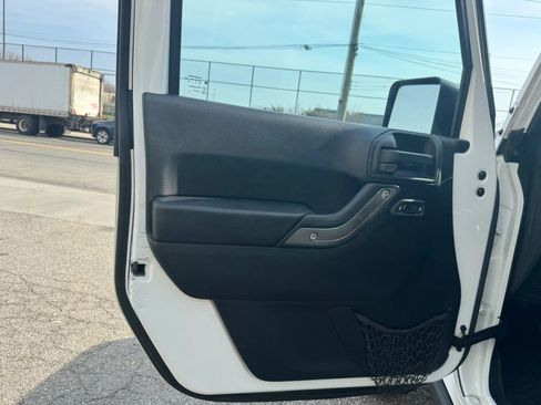 Used 2016 Jeep Wrangler Unlimited Sport AWD/4WD image 20