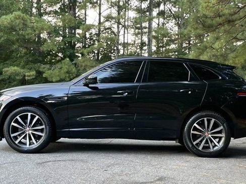 Used 2021 Jaguar F-PACE S image 6