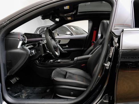 Used 2024 Mercedes-Benz CLA 35 AMG 4MATIC image 4