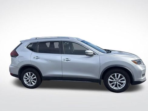 Used 2020 Nissan Rogue SV FWD image 9