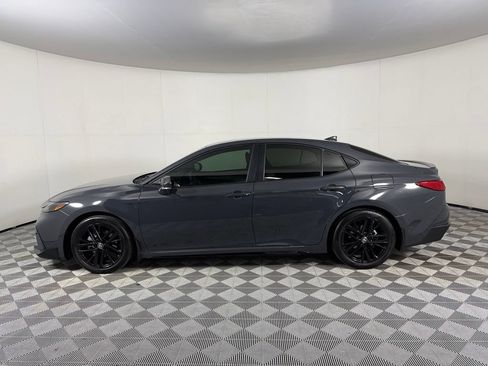 Used 2026 Toyota Camry SE w/ Convenience Package FWD image 9