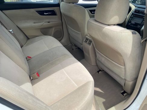 Used 2013 Nissan Altima 2.5 SV w/ 2.5SV Convenience Pkg FWD image 25