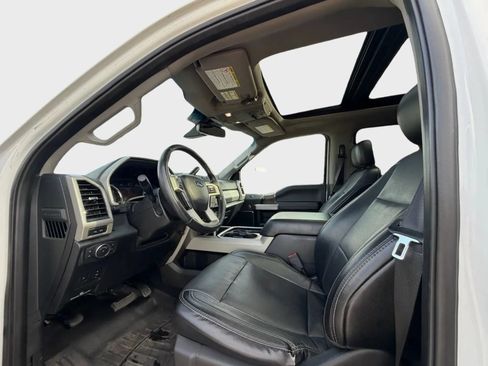 Used 2019 Ford F250 Lariat w/ Lariat Ultimate Package AWD/4WD image 14