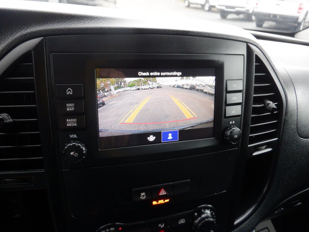 Used 2022 Mercedes-Benz Metris image 18