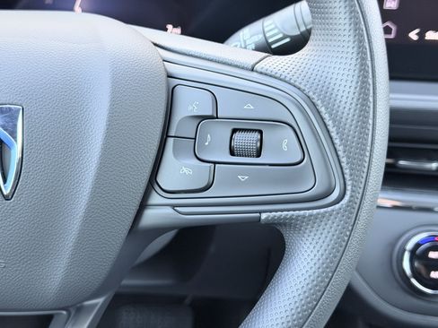New 2026 Buick Envista Preferred FWD image 28