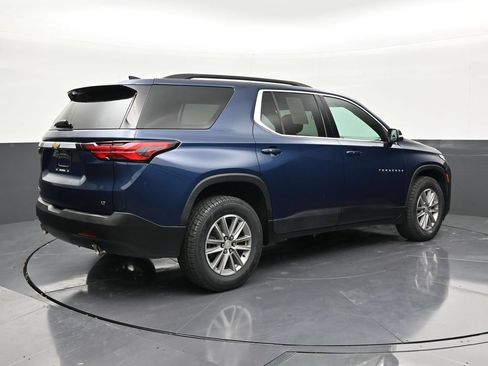 Used 2023 Chevrolet Traverse LT FWD image 5