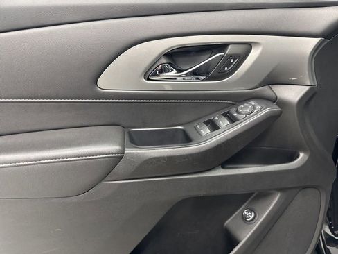 Used 2022 Chevrolet Traverse LT w/ LPO, 'HIT The Road' Package image 9