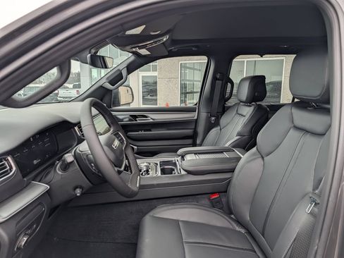 New 2026 Jeep Grand Wagoneer Limited AWD/4WD image 6