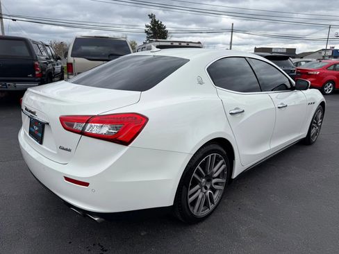 Used 2017 Maserati Ghibli image 3