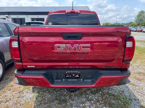 Used 2023 GMC Canyon AT4 AWD/4WD image 3