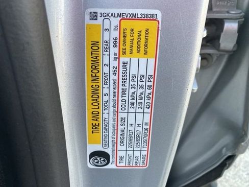 Used 2021 GMC Terrain SLE w/ Driver Convenience Package image 27