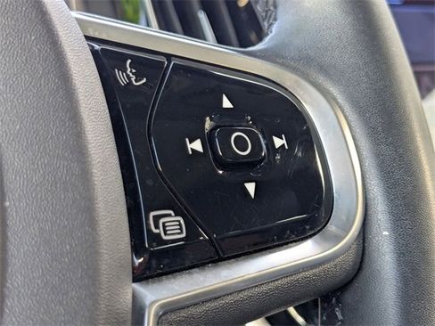 Used 2023 Volvo V60 B5 Cross Country Plus w/ Climate Package image 19