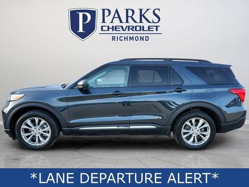 Used 2023 Ford Explorer XLT w/ Equipment Group 202A image 5